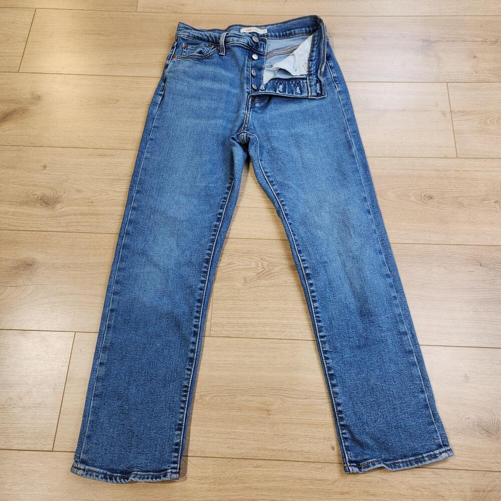 Levis Wedgie Straight Jeans Womens 28x28 Medium Wash High Rise Button Fly Denim